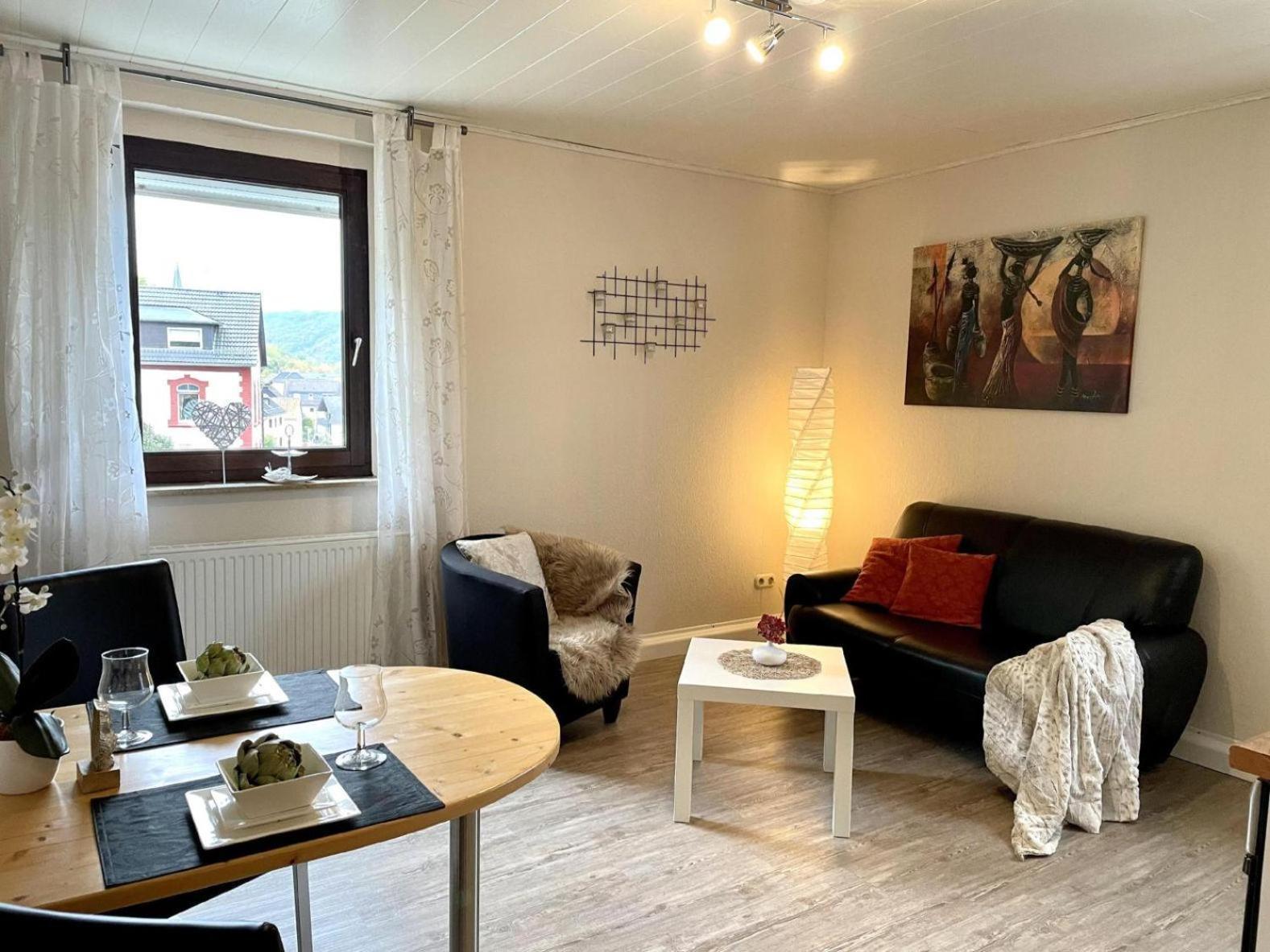 Ferienwohnung Am Kreuzberg Schleiden Exterior foto